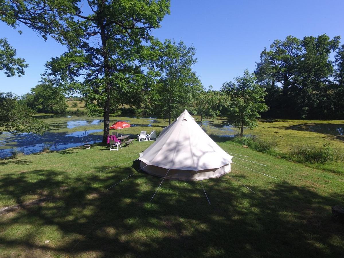 Camping Etang Du Camp Senergues Экстерьер фото