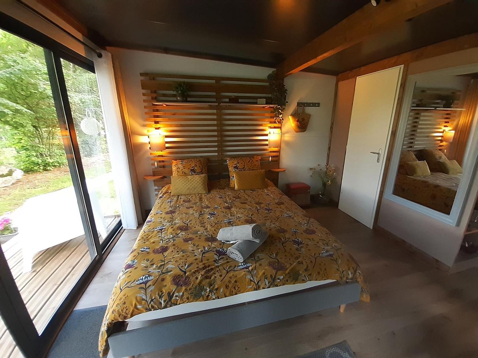 Camping Etang Du Camp Senergues Экстерьер фото